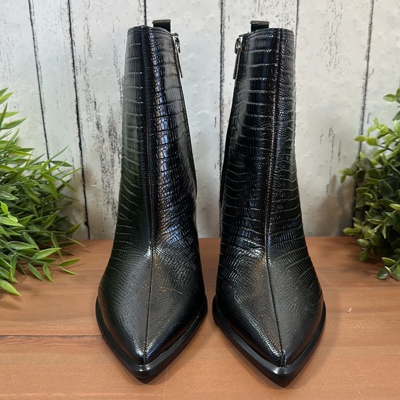 Marc Fisher LTD Mariel 2 Pointed Toe Heeled Croc Embossed Western Bootie… - Picture 6 of 13